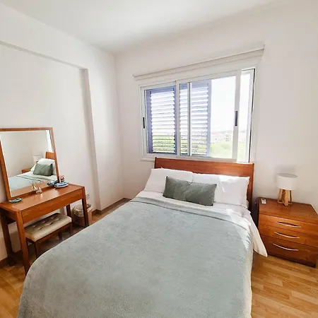 2 Bedroom With Swimming Pool & Sea View Peyia