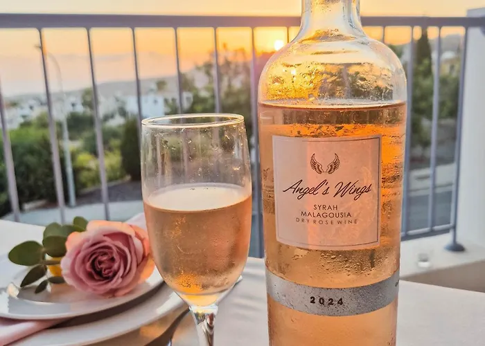 Apartamento 2 Bedroom With Swimming Pool & Sea View Peyia