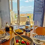2 Bedroom With Swimming Pool & Sea View Peyia