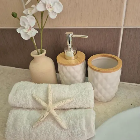 2 Bedroom With Swimming Pool & Sea View 아파트