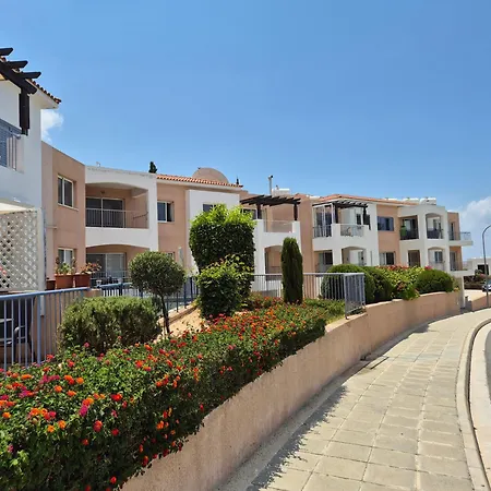 2 Bedroom With Swimming Pool & Sea View ペイヤ