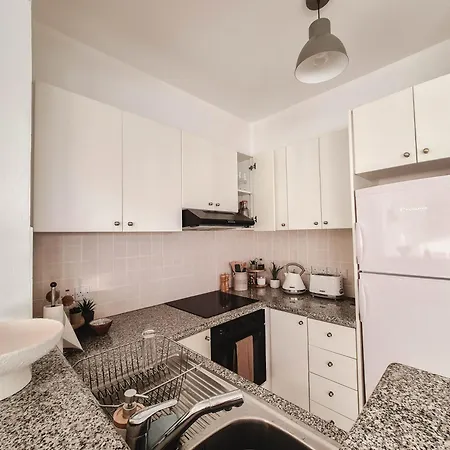 2 Bedroom With Swimming Pool & Sea View ペイヤ